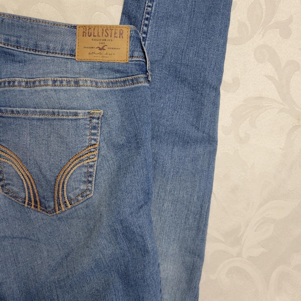 Hollister Distressed Jeans wt 27 - Picture 10 of 15